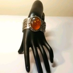 BEAUTIFUL AMBER BRACELET NWOT